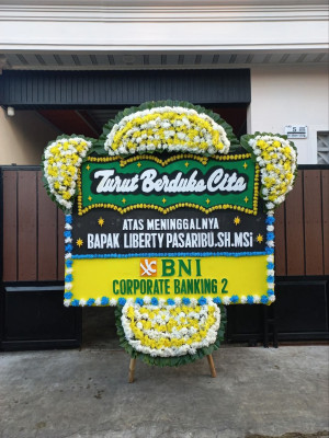 Papan Bunga Duka di Tirtomartani