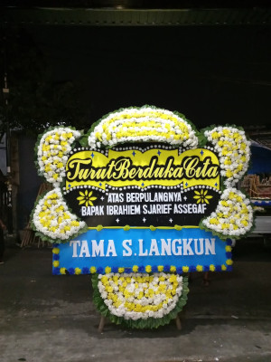 Papan Bunga Duka di Tirtomartani